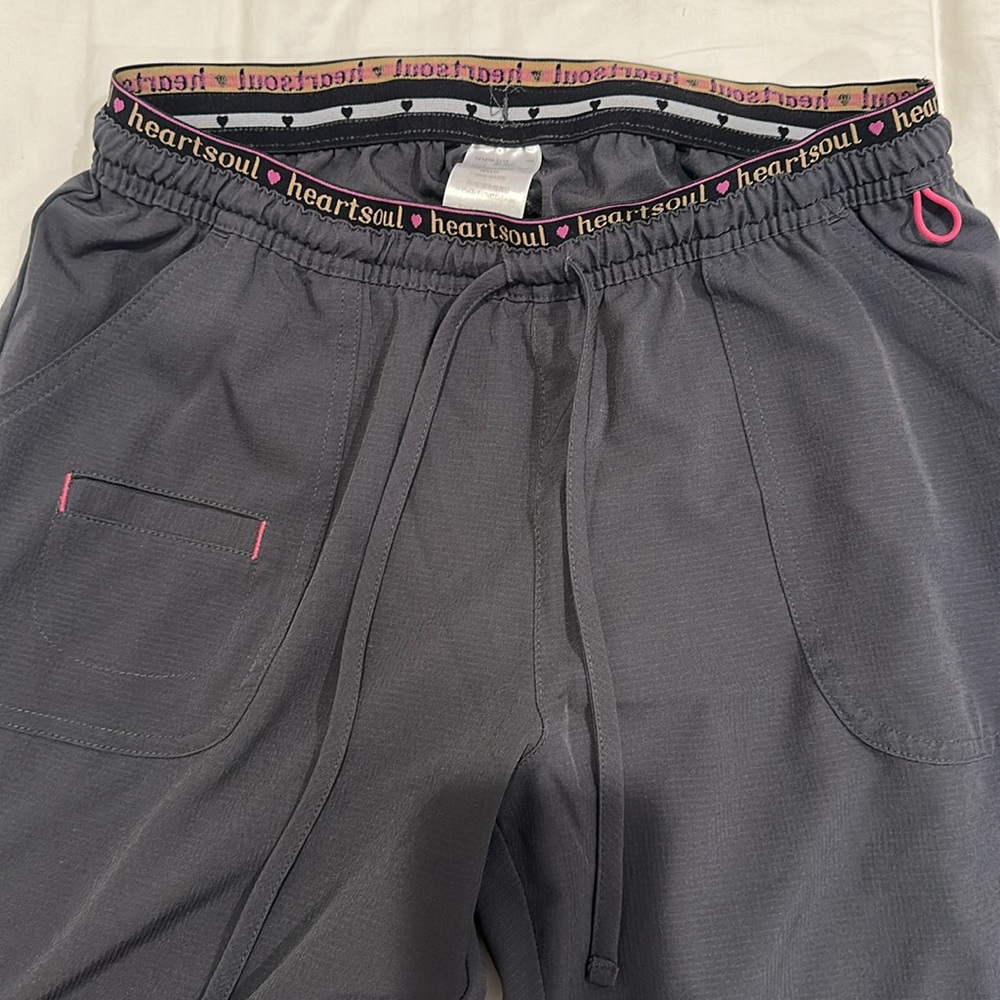 Heart Soul Gray scrub pants - medium